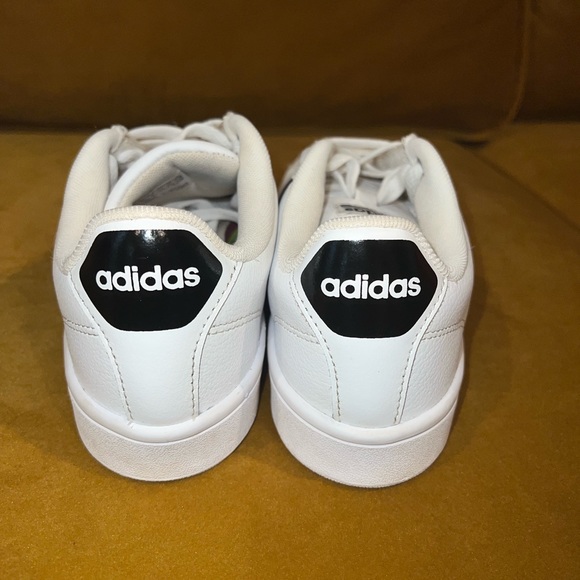 Cloud foam Adidas sneakers - Picture 7 of 8